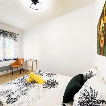Les 3 Muses  Linge Fourni - Wifi - Relax Appartement *